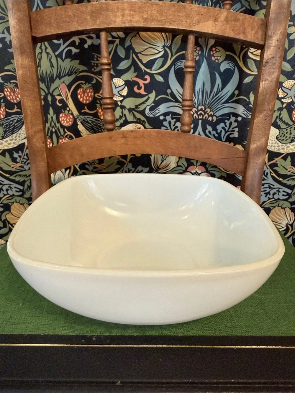 Vintage Pyrex Opal White Square Hostess Serving Bowl 515-B 1.5 quart